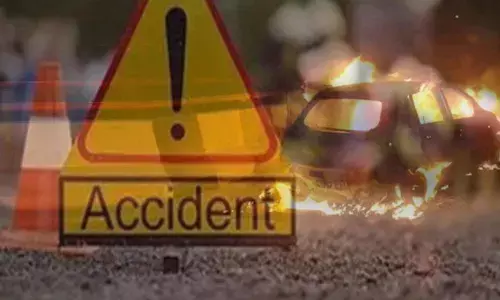 UP: Car catches fire after collision, 5 charred to death