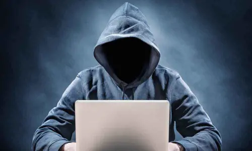 The Internet has brought everybody closer, made men Creepy