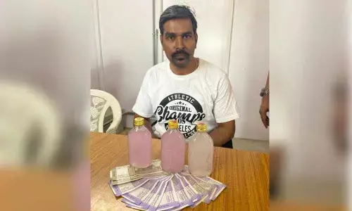 Court bench clerk lands in ACB net