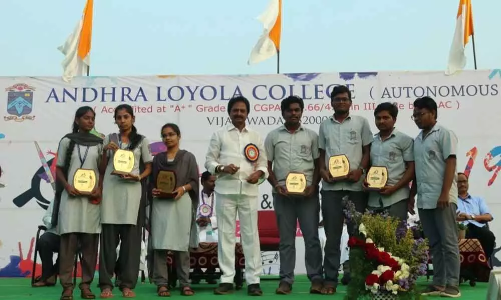 Andhra Loyola College holds Sphoorthi-2019 fest in Vijayawada