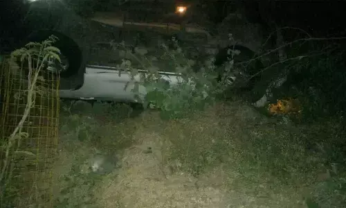 Two die as the car turtles in Minister Errabelli Dayakar Raos convoy