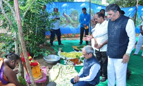 Judge performs puja at Vana Samaradhana in Guntur