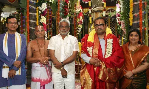 CJ of AP High Court offers prayers at Tiruchanur