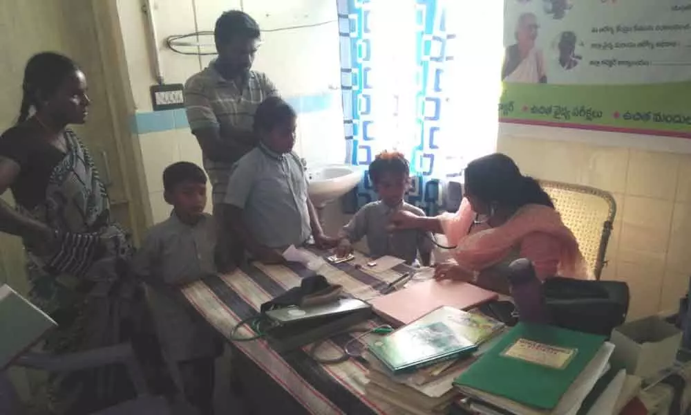 Khammam: 12 students fall sick after consuming mid-day meals