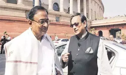 Shashi Tharoor visits P Chidambaram in Tihar Jail