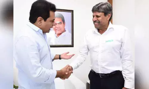 Former Indian cricket captain Kapil Dev calls on KTR