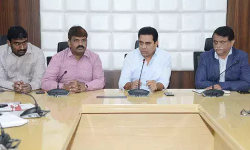 Lay footpaths of at least 10km in all wards: KTR