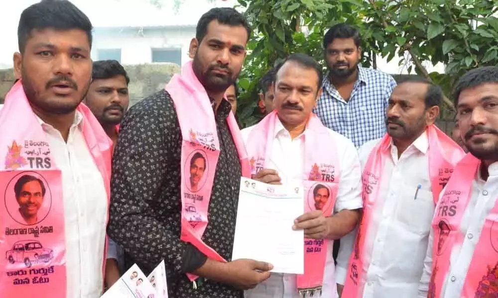 New TRS youth leader Srikanth Reddy appointed at Champapet division
