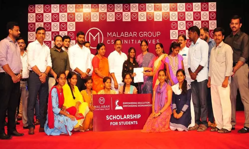 Malbar Gold gives away scholarships