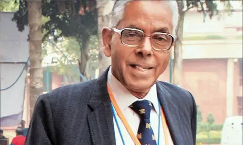 Secularism under threat: M K Narayanan