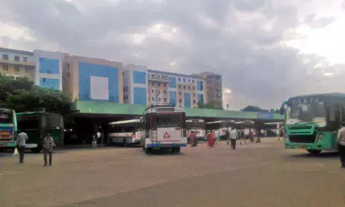 Nizamabad: Depot manager refuses to entertain RTC workers came for joining duty