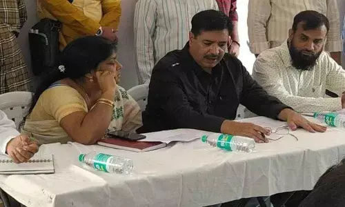 MLA Balala conducts review meeting at Akberbagh