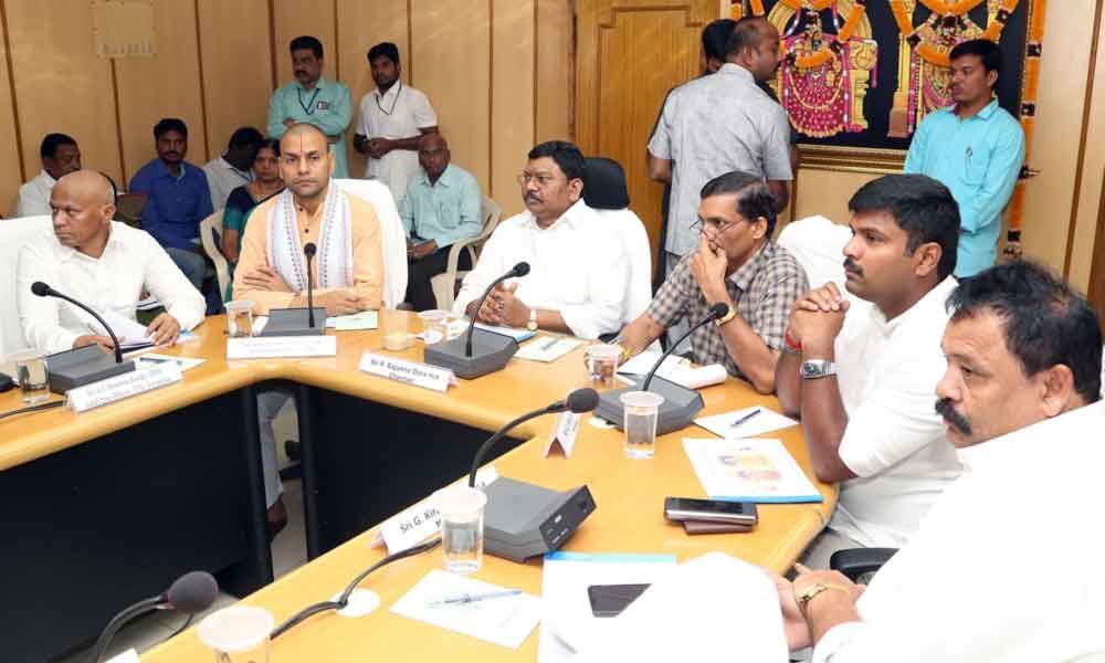 Tirupati: Provide enhanced amenities to pilgrims, says P Rajanna Dora