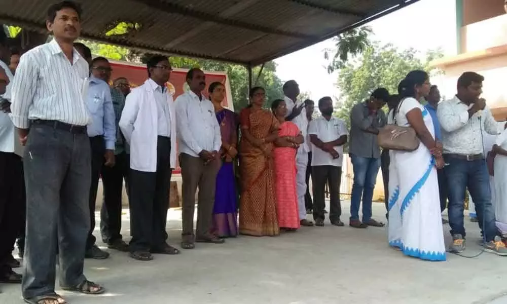 Huzurabad: Asha workers create awareness of Tuberculosis