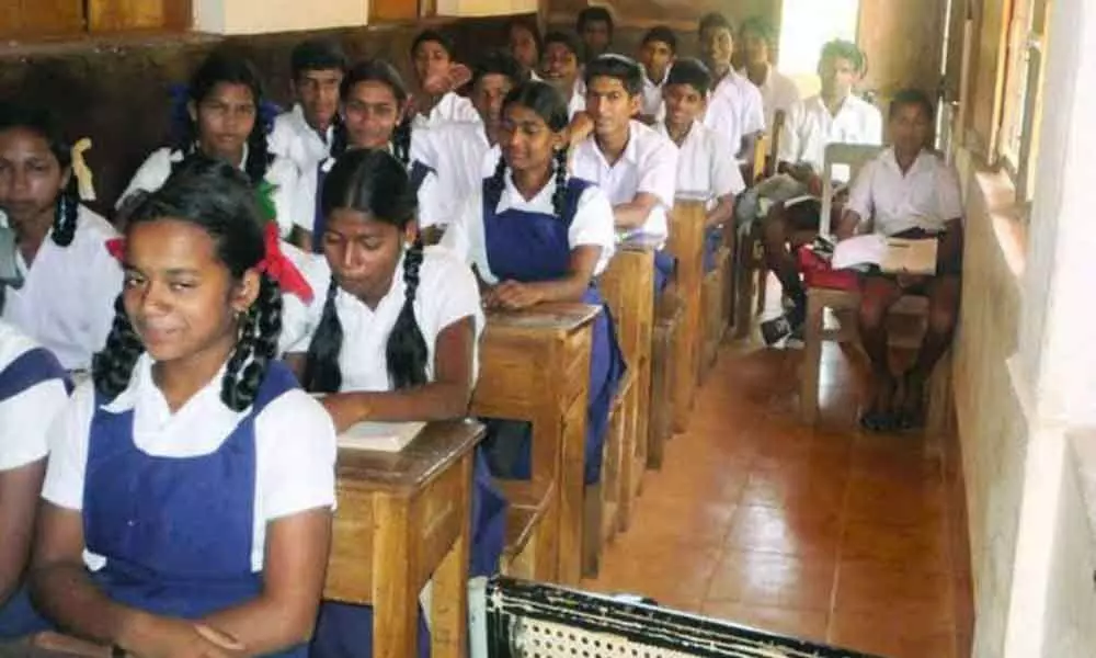 Two water-drinking breaks in Goa schools