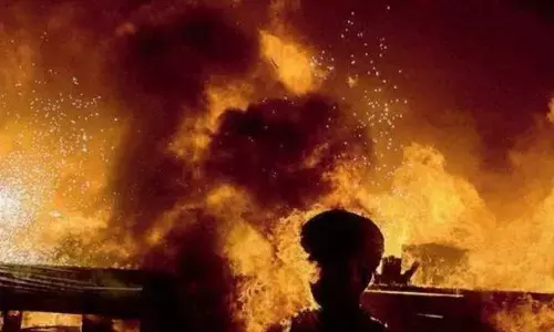 Man burnt alive after his hut catches fire in Hyderabad