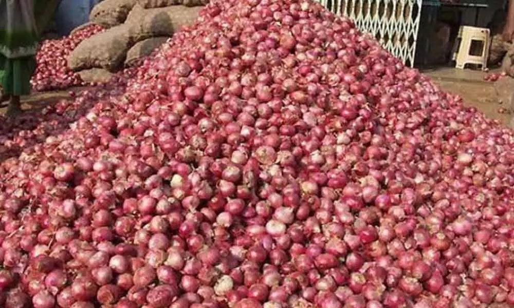 Make onion available at 15.60 per kg instead of 60: Delhi government