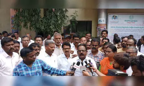 TSRTC JAC urges Labour Commissioner to permit employees to resume duties