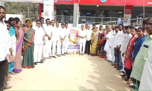 Former MLA Bikshpathi Yadav extolls Jyothirao Phules services