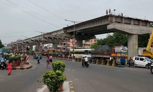 Vijayawada:Traffic to ease as Benz circle flyover nears completion