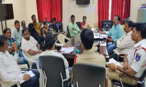 GHMC mulls ways to shift street vendors