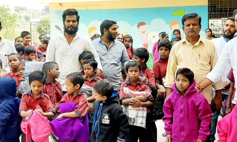 Patancheru: Sweaters distributed to orphans