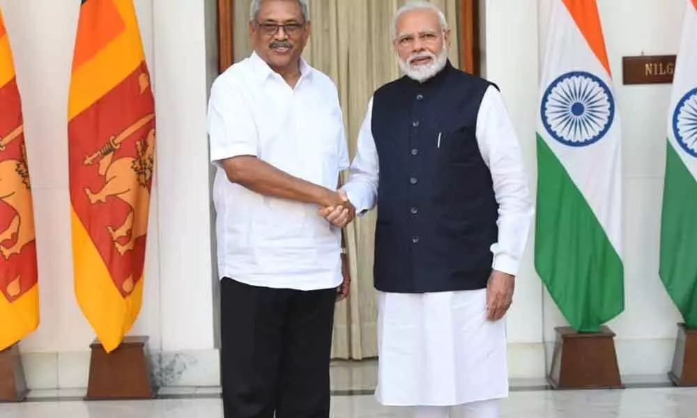 India offers $450 million aid to Lanka