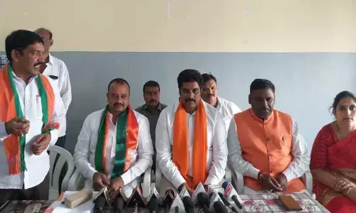 Kakinada: BJP links Jagans welfare schemes with cases