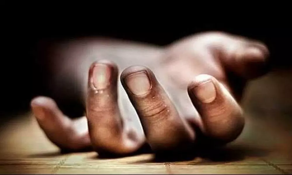 A woman along with her two daughters commit suicide over family disputes in Ananthapur