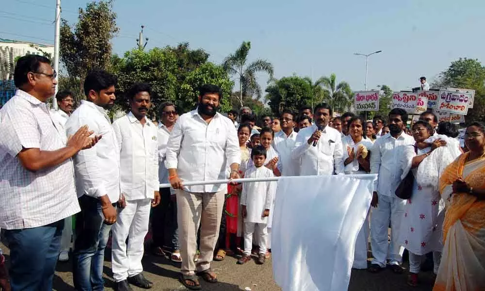 MLA Jakkampudi Raja flags off peace rally in Rajamahendravaram