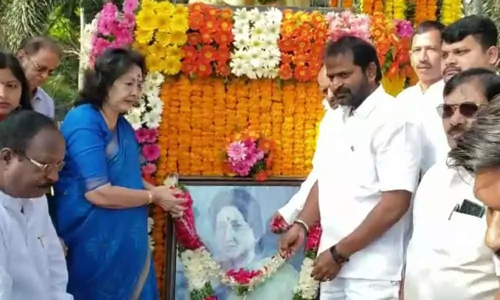 Rich tributes paid to Eshwari Bai at East Maredpally