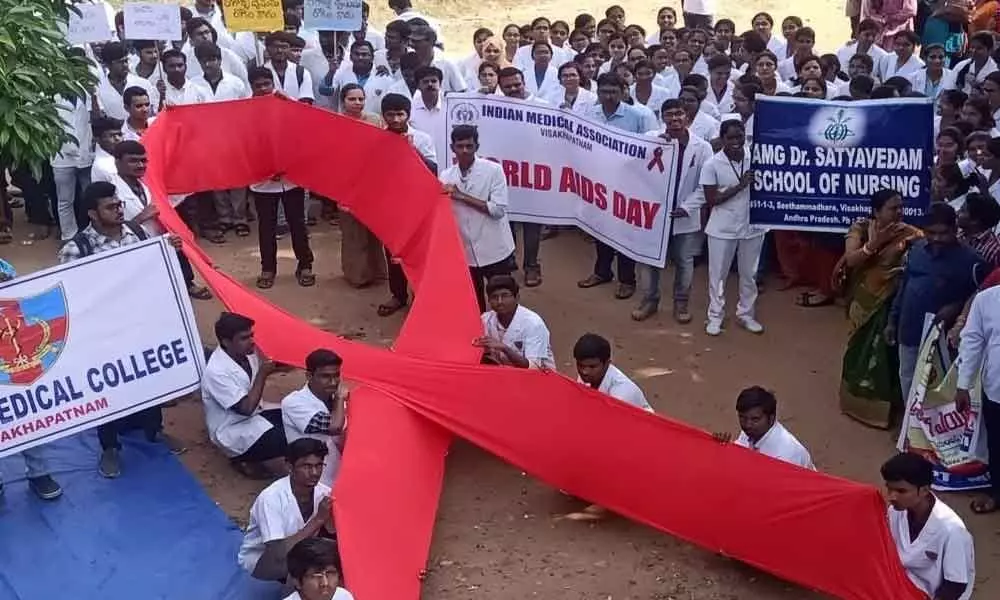 HIV patients can lead long life with medication: Experts