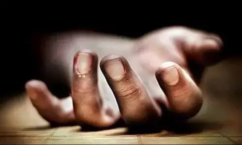A woman along with her two daughters commit suicide over family disputes in Ananthapur