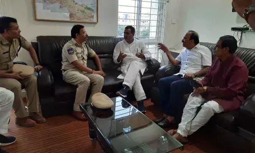 Central Minister Dr Sanjeev Kumar Balyan calls on Dr Priyankas parents