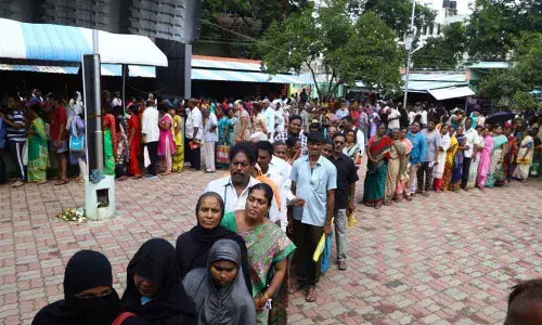 Tirupati: Onion woes haunt commoners