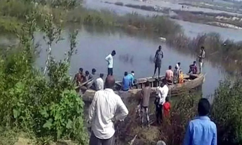 Asifabad: Bodies of two forest officials fished out from Pranahitha