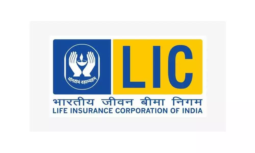 LIC waives fee on credit card transactions