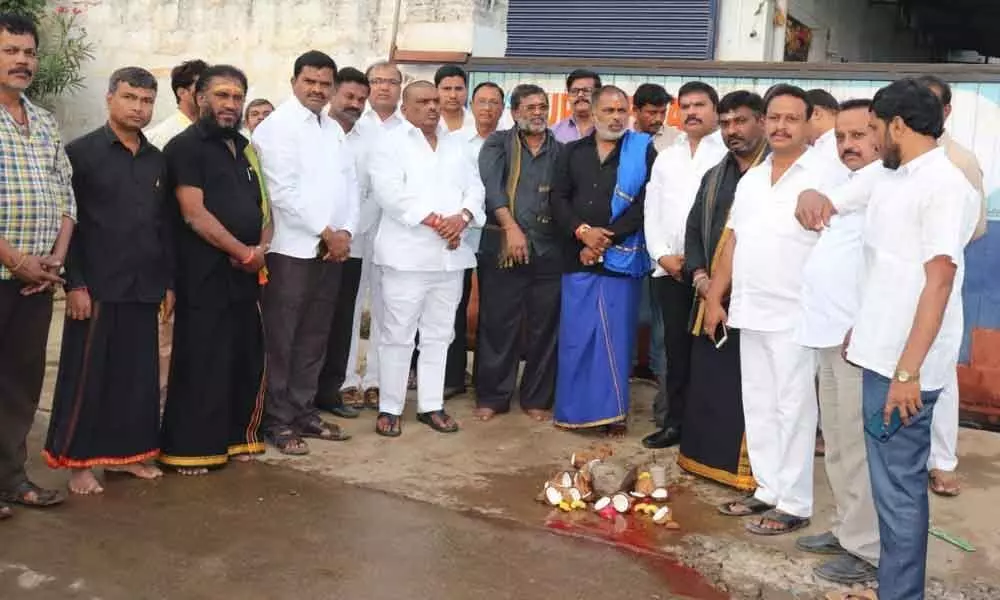 Underground drainage works commence in Sriramnagar Colony