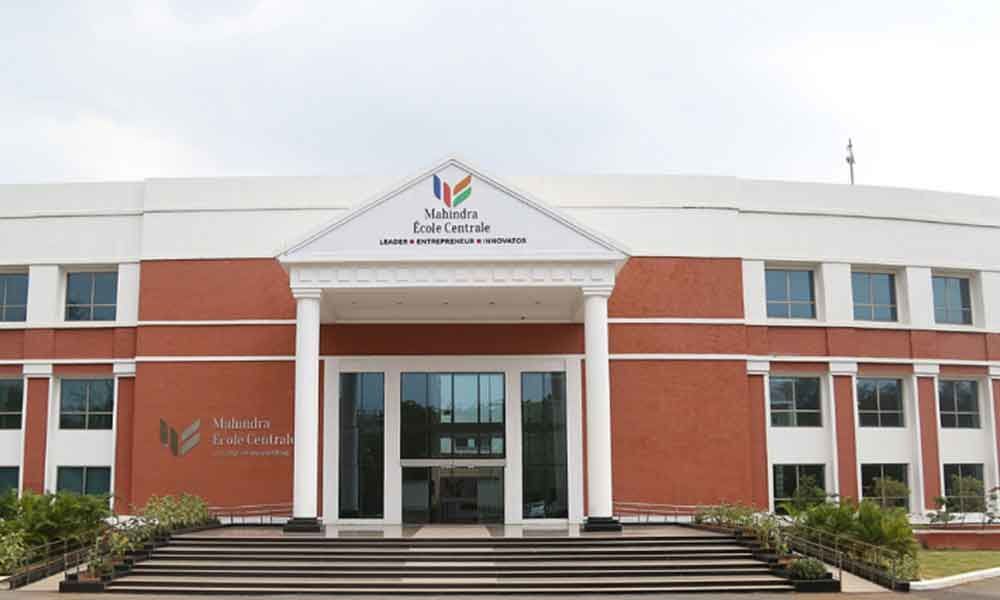 Mahindra shop tech college