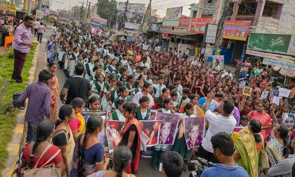Vijayawada: Scores of students protest Disha incident