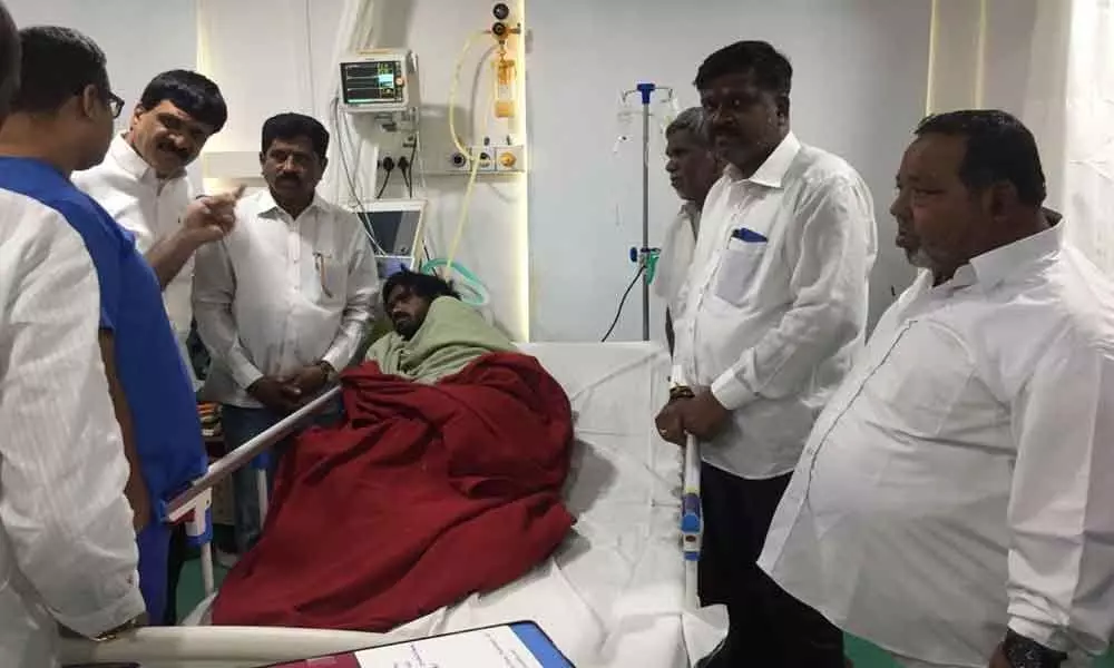 MLA Mynampally Hanumantha Rao calls on injured TRS activist