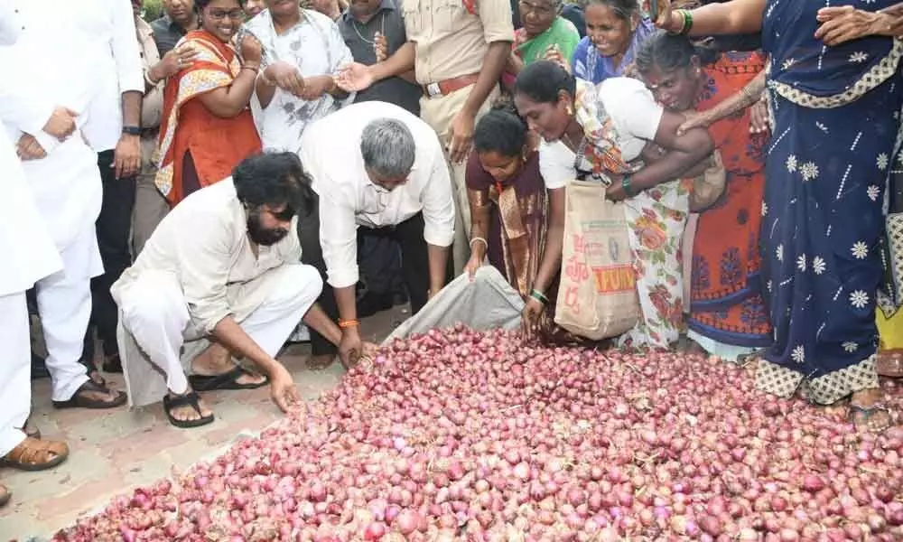 Skyrocketing onion prices: Pawan Kalyan holds govt responsible