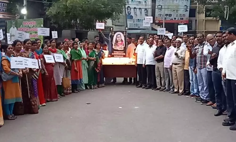 Nampally: Protest for justice to Disha