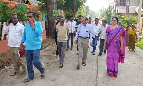 Corporator Lakshmi Prasanna takes out padayatra in Vijayapuri Colony Phase-II