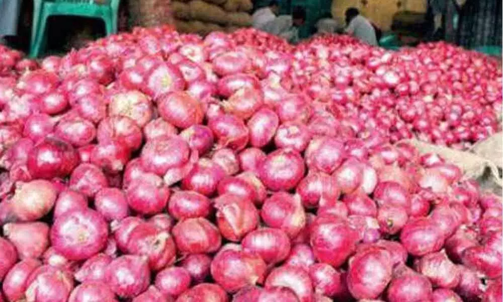 Onion prices skyrocketing in Hyderabad, touches Rs 150 per kg