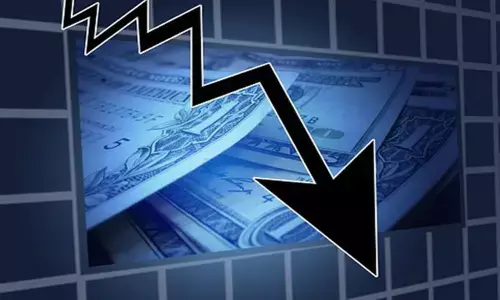 Sensex drops over 100 points as RBI leaves policy rate unchanged