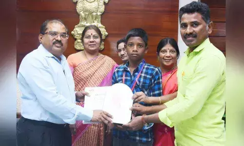 Vijayawada: Collector Mohammad Imtiaz pats winners in Science Congress