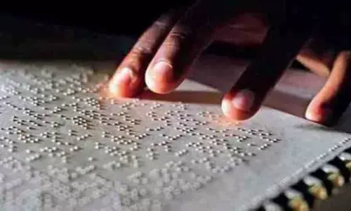 New Delhi: JNU professor develops a model to teach visually-challenged students