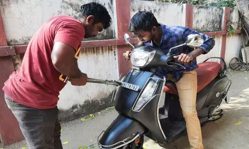 Now, automobile dealers to affix tamper-proof HSRPs in Visakhapatnam