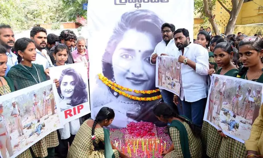 Rajamahendravaram: Telugu Yuvatha hail police action against rapists